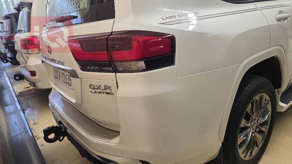 تويوتا لاندكروزر